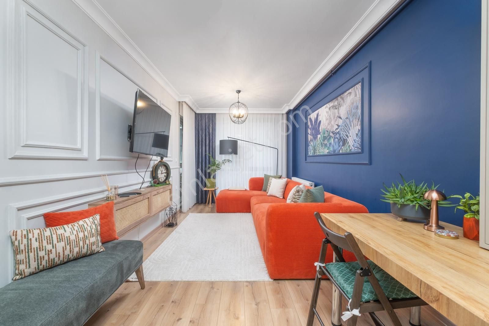 Remax Advantage'dan Balatın Merkezı Konumunda Satılık 1+1 Daıre