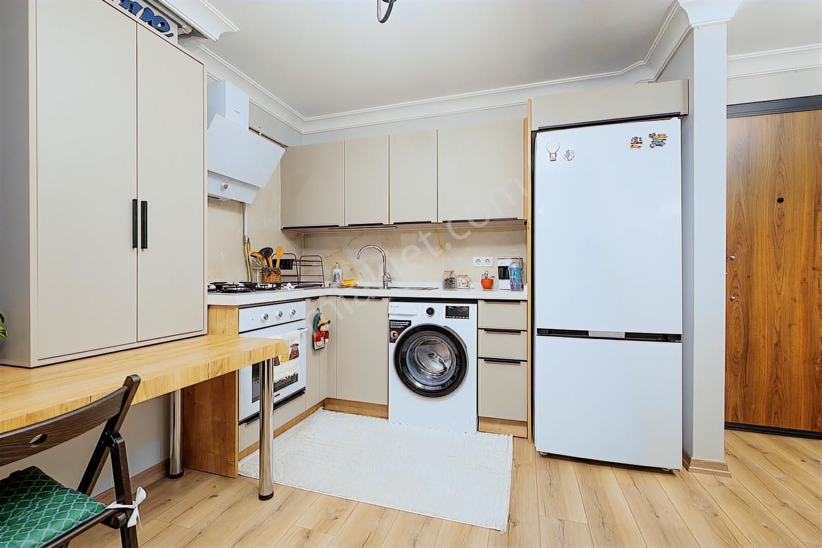 Remax Advantage'dan Balatın Merkezı Konumunda Satılık 1+1 Daıre - Görsel 2