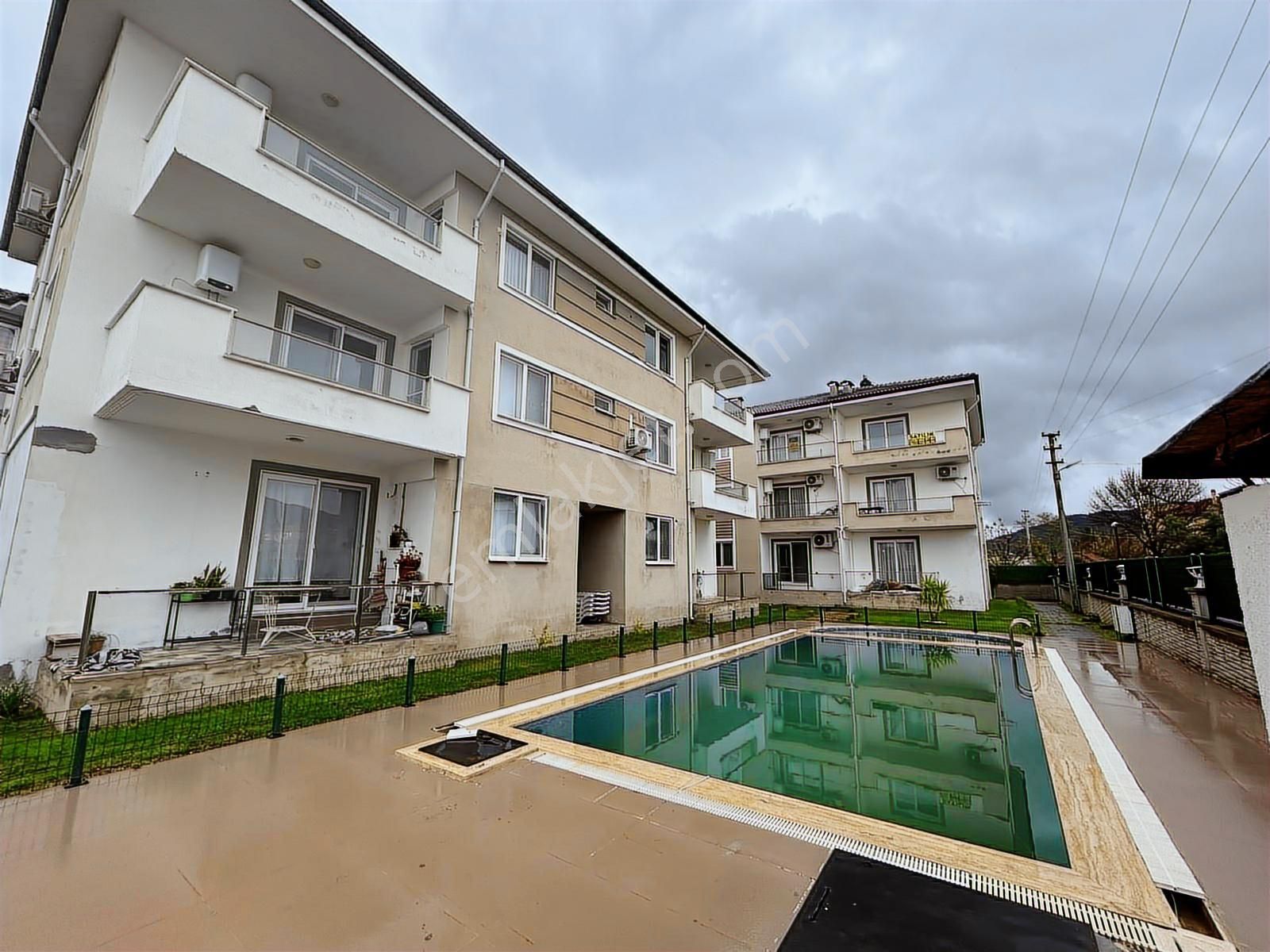 Dalaman Hürriyet Mahallesinde Havuzlu Butik Sitede 2+1 Daire