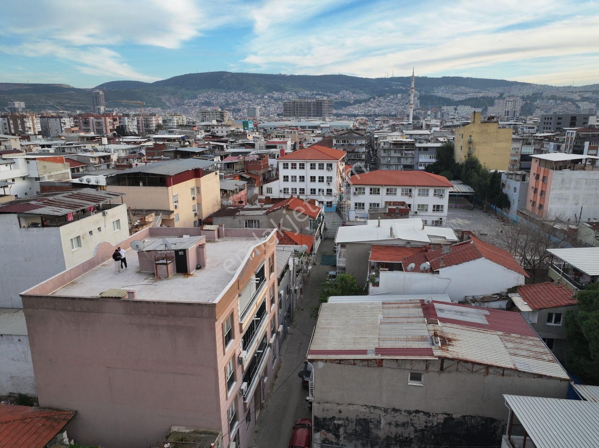 Bornova Çamdibi'nde Satılık Bakımlı 2+1 Daire - Görsel 5