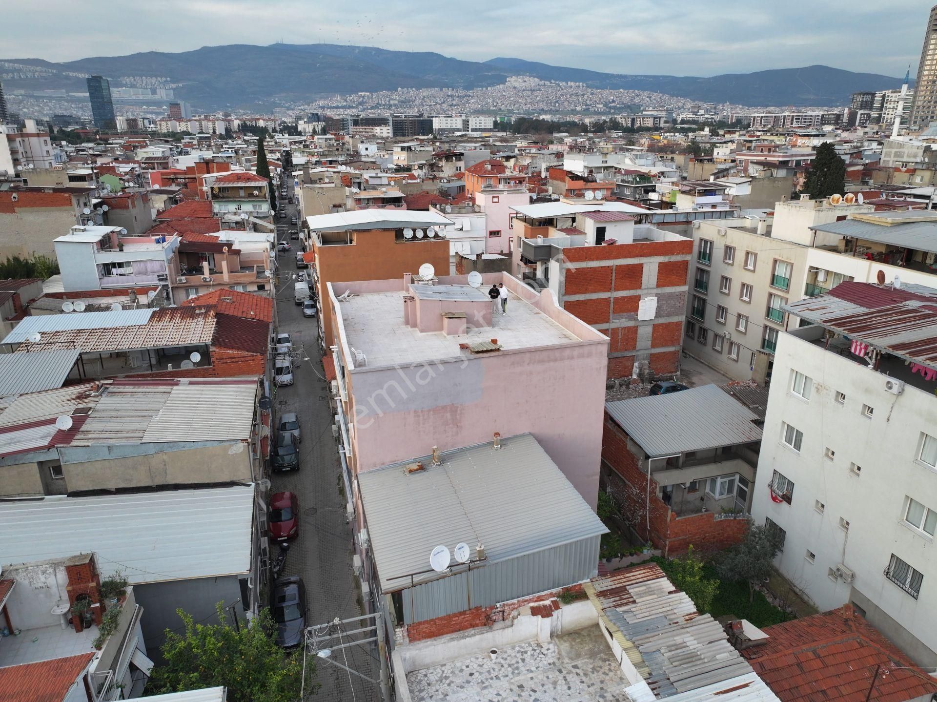 Bornova Çamdibi'nde Satılık Bakımlı 2+1 Daire - Görsel 4