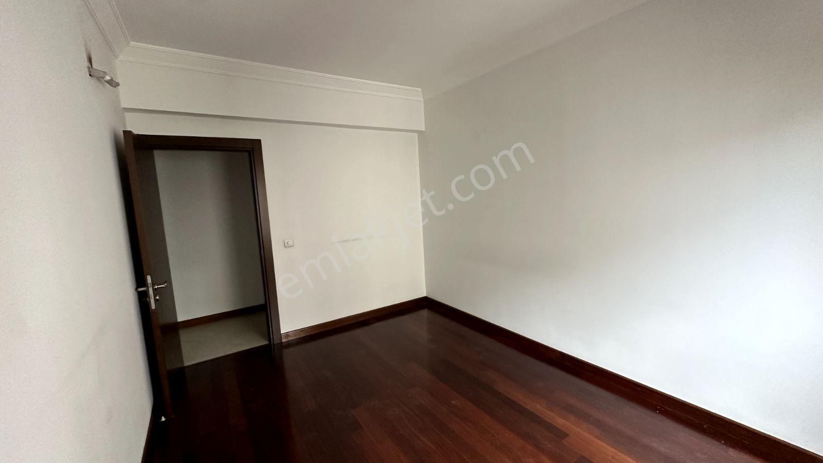 Göztepede Marmaraya 1 Dakika Mesafede Ferah 4+1 Daire - Görsel 5