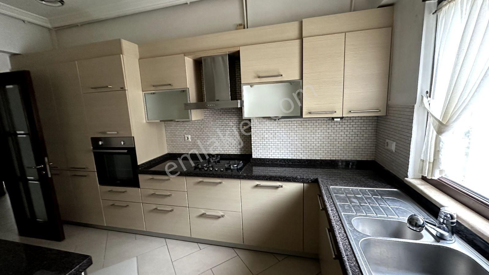 Göztepede Marmaraya 1 Dakika Mesafede Ferah 4+1 Daire - Görsel 20