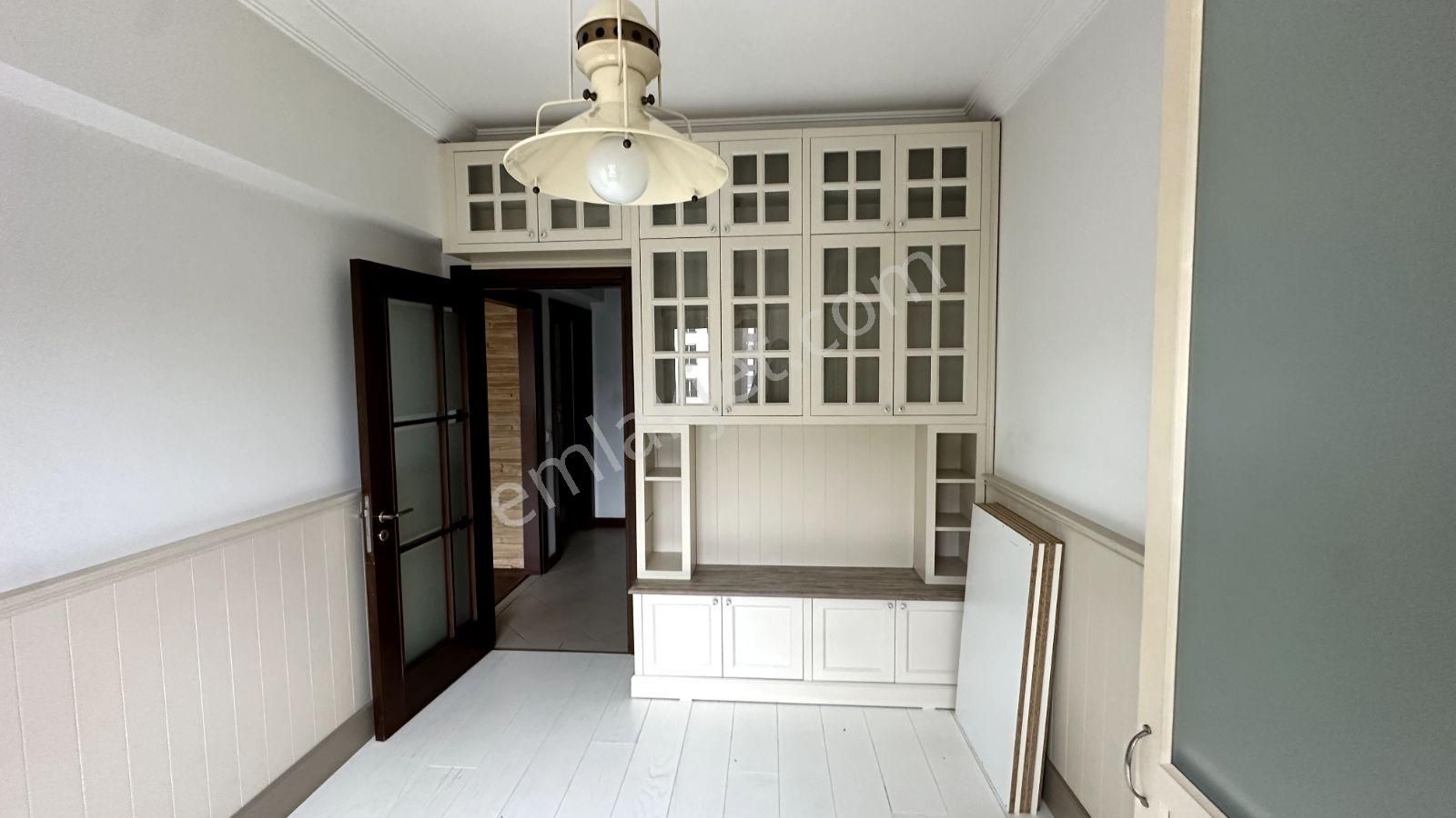 Göztepede Marmaraya 1 Dakika Mesafede Ferah 4+1 Daire - Görsel 7