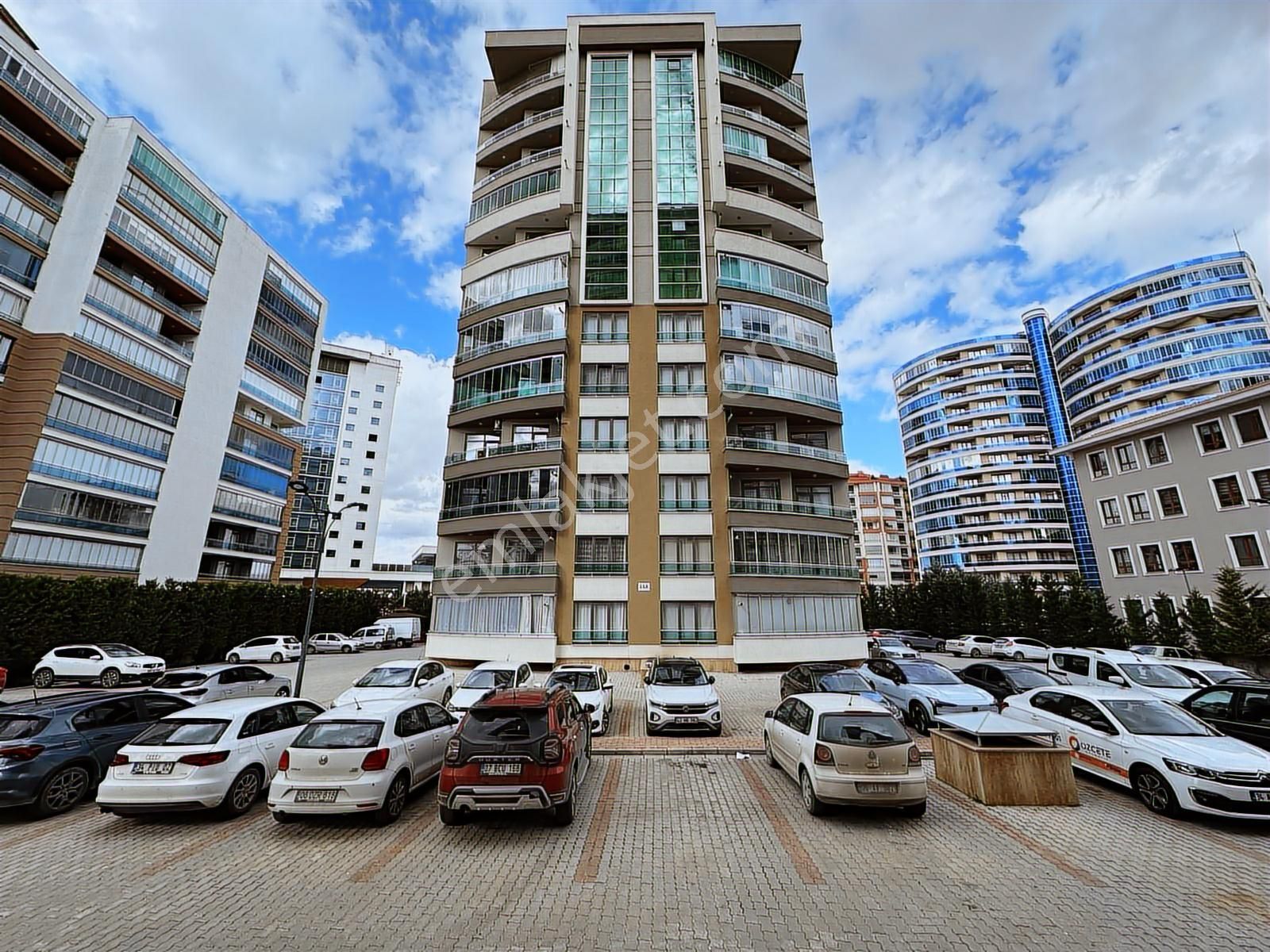 Şefikcan Meva Kulede Prestijli 3+1 Satılık Daire