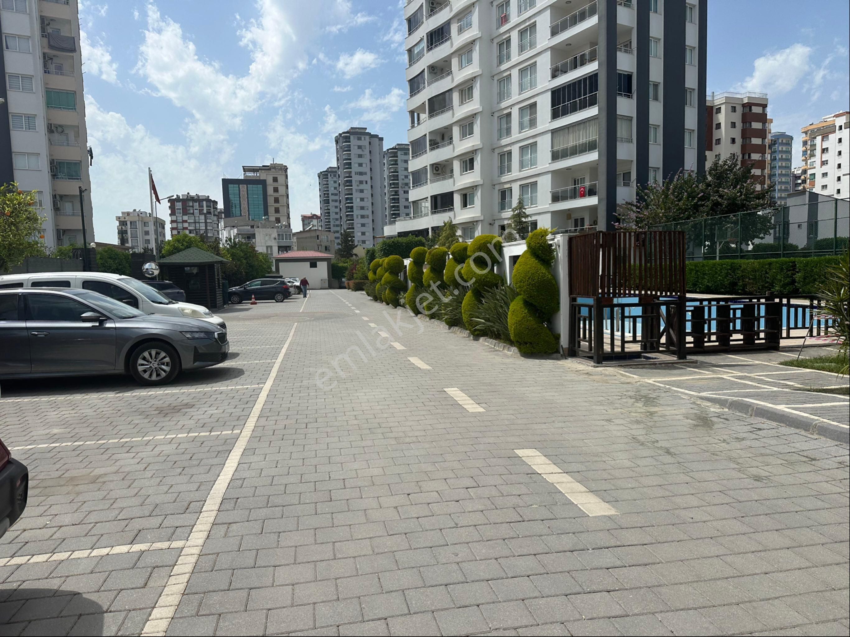 Gürselpaşada Havuz/güvenlik/giyinme Odalı/ Ful Eşyalı 2+1 Daire - Görsel 31