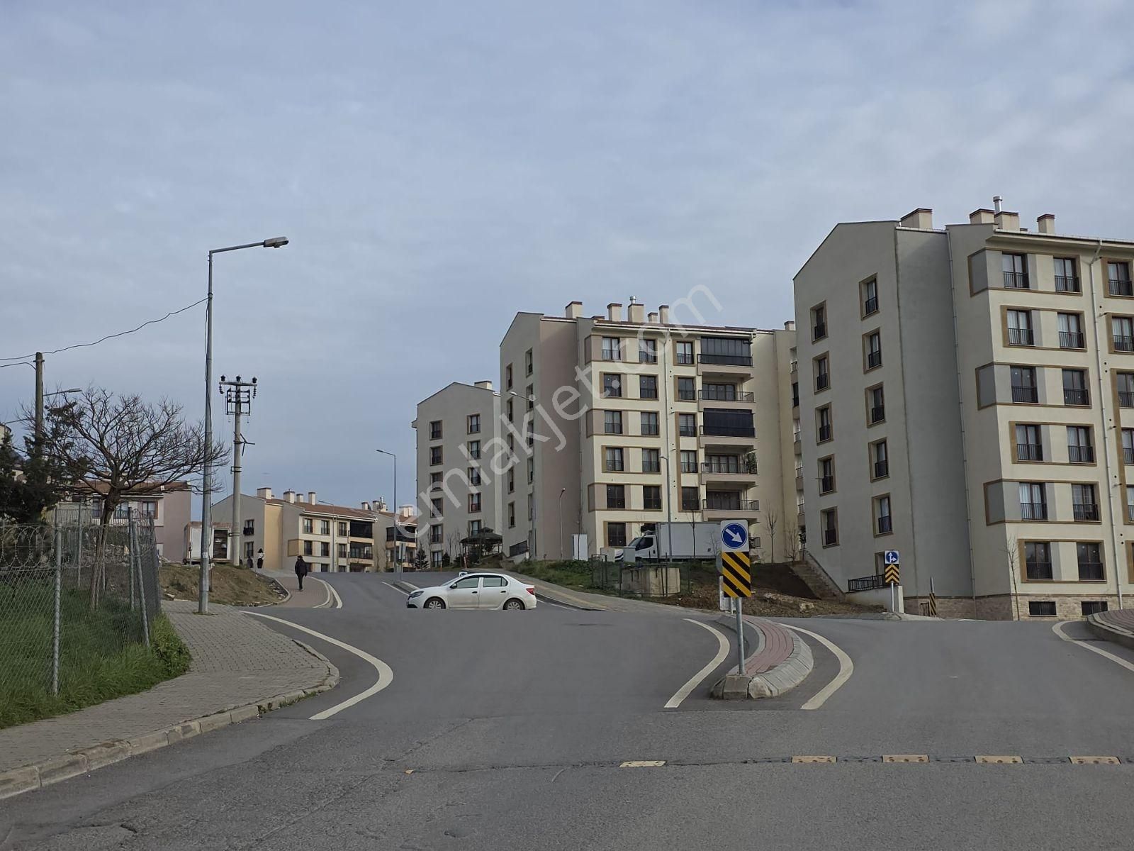 Gebze Kirazpınar 1. Etap Toki Konutları'nda Satılık (3+1) Daire - Görsel 5