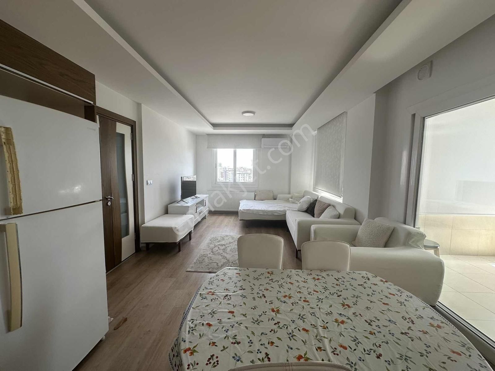 Gürselpaşada Havuz/güvenlik/giyinme Odalı/ Ful Eşyalı 2+1 Daire - Görsel 4