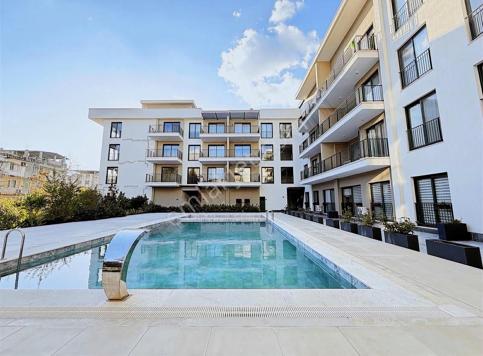 Bornova İkon Cadde 1+1 Eşyalı Kiracısız Acil Satılık Daire - Görsel 18