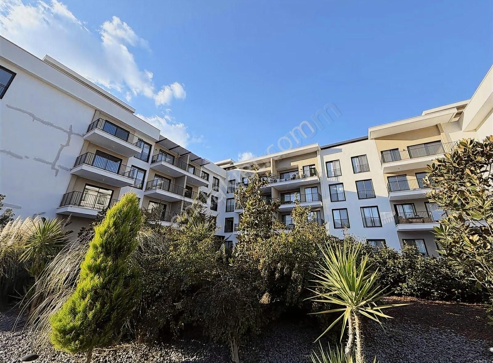 Bornova İkon Cadde 1+1 Eşyalı Kiracısız Acil Satılık Daire - Görsel 13