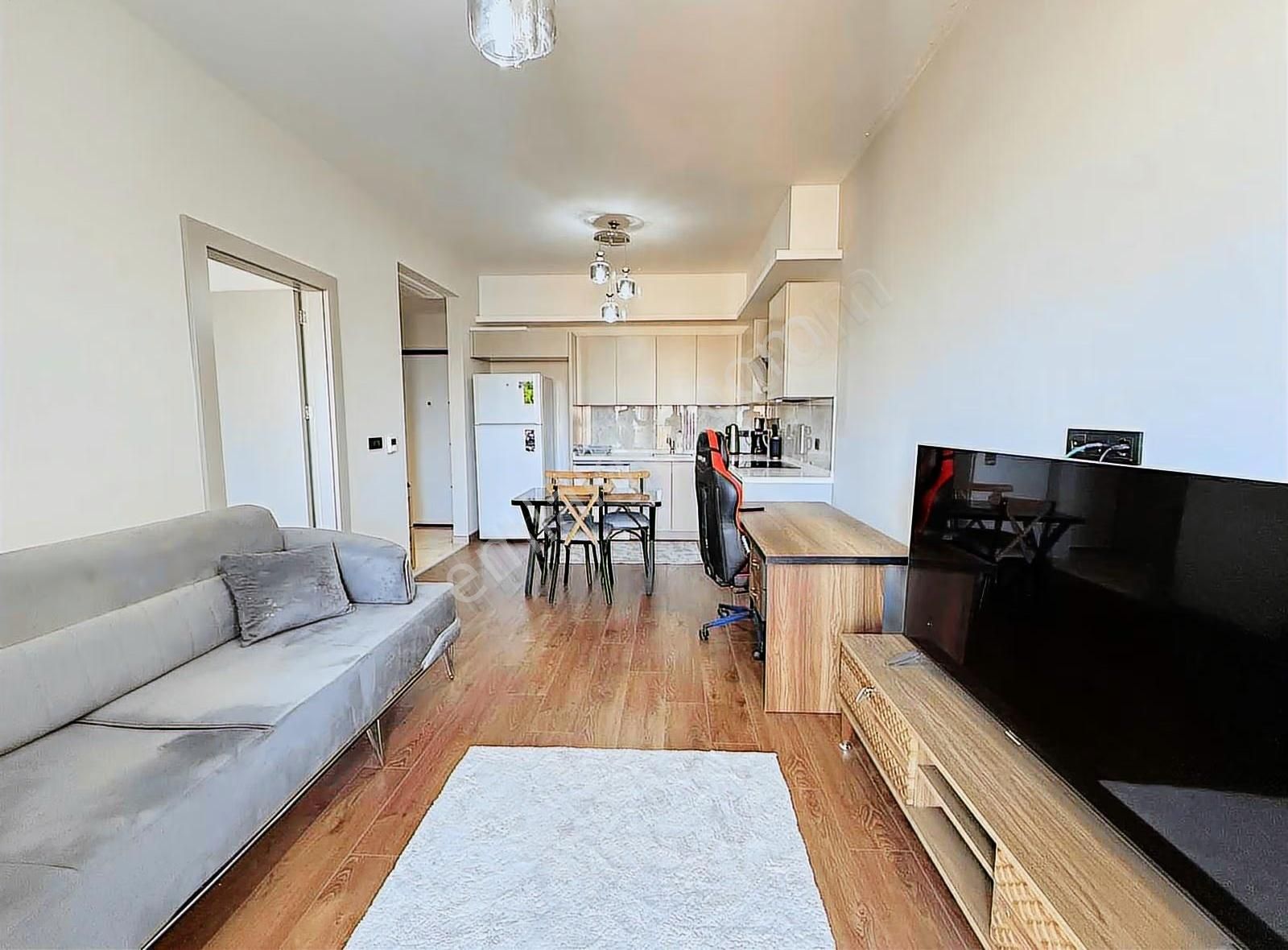 Bornova İkon Cadde 1+1 Eşyalı Kiracısız Acil Satılık Daire - Görsel 3