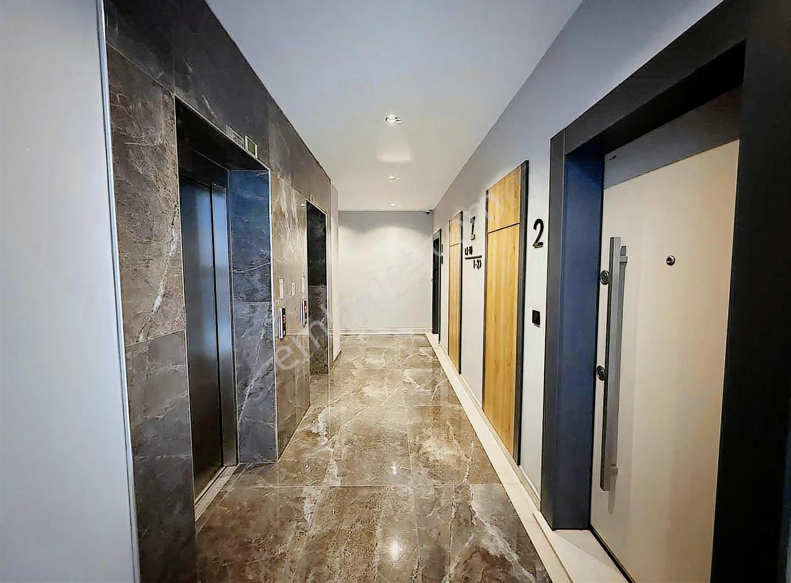 Bornova İkon Cadde 1+1 Eşyalı Kiracısız Acil Satılık Daire - Görsel 17