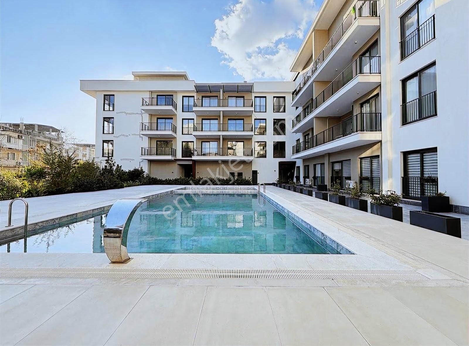 Bornova İkon Cadde 1+1 Eşyalı Kiracısız Acil Satılık Daire - Görsel 8