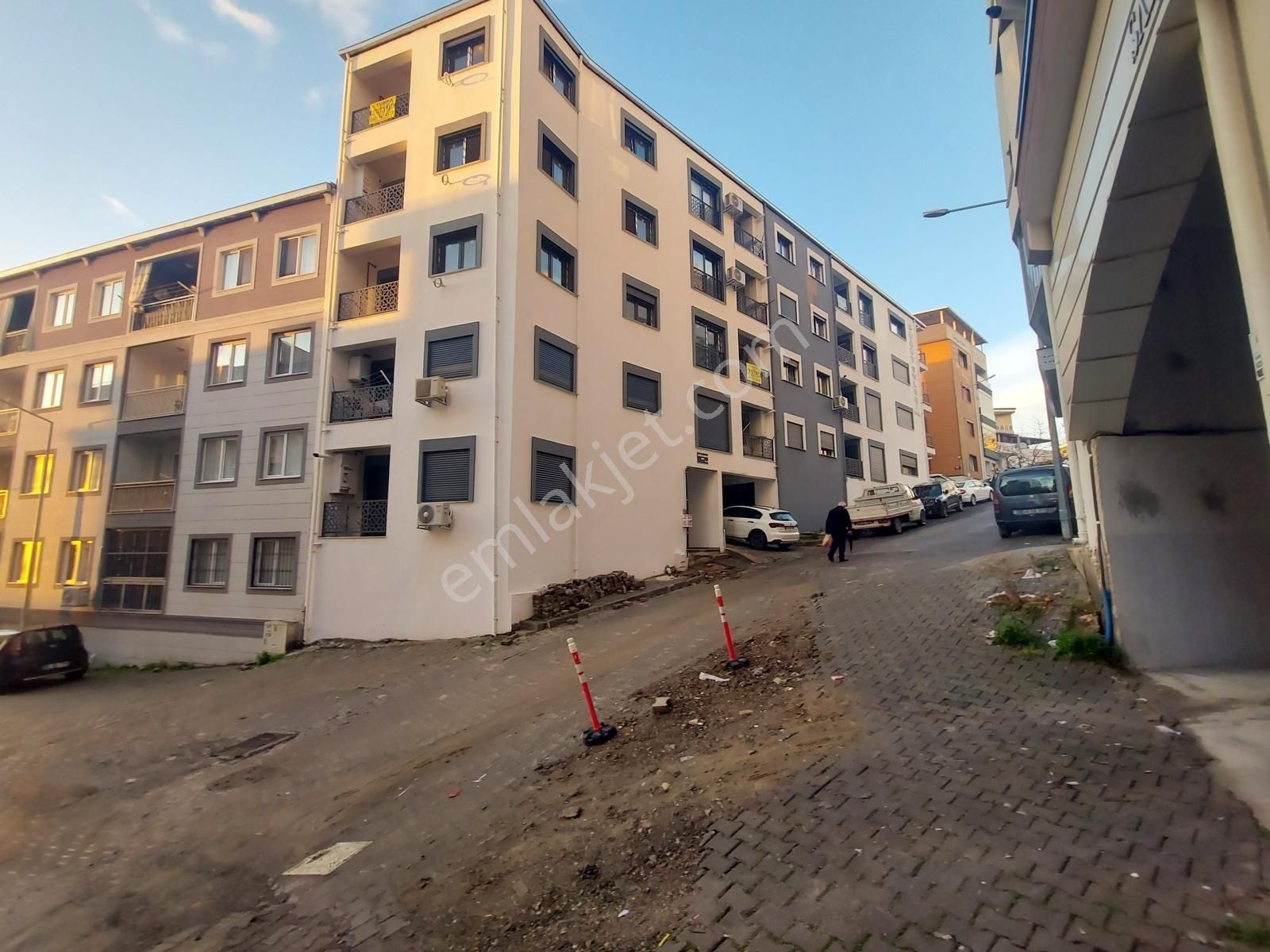 Seferihisar Hastane Yakını Açık Mut. Satılık 2+1 Daire !!! - Görsel 13