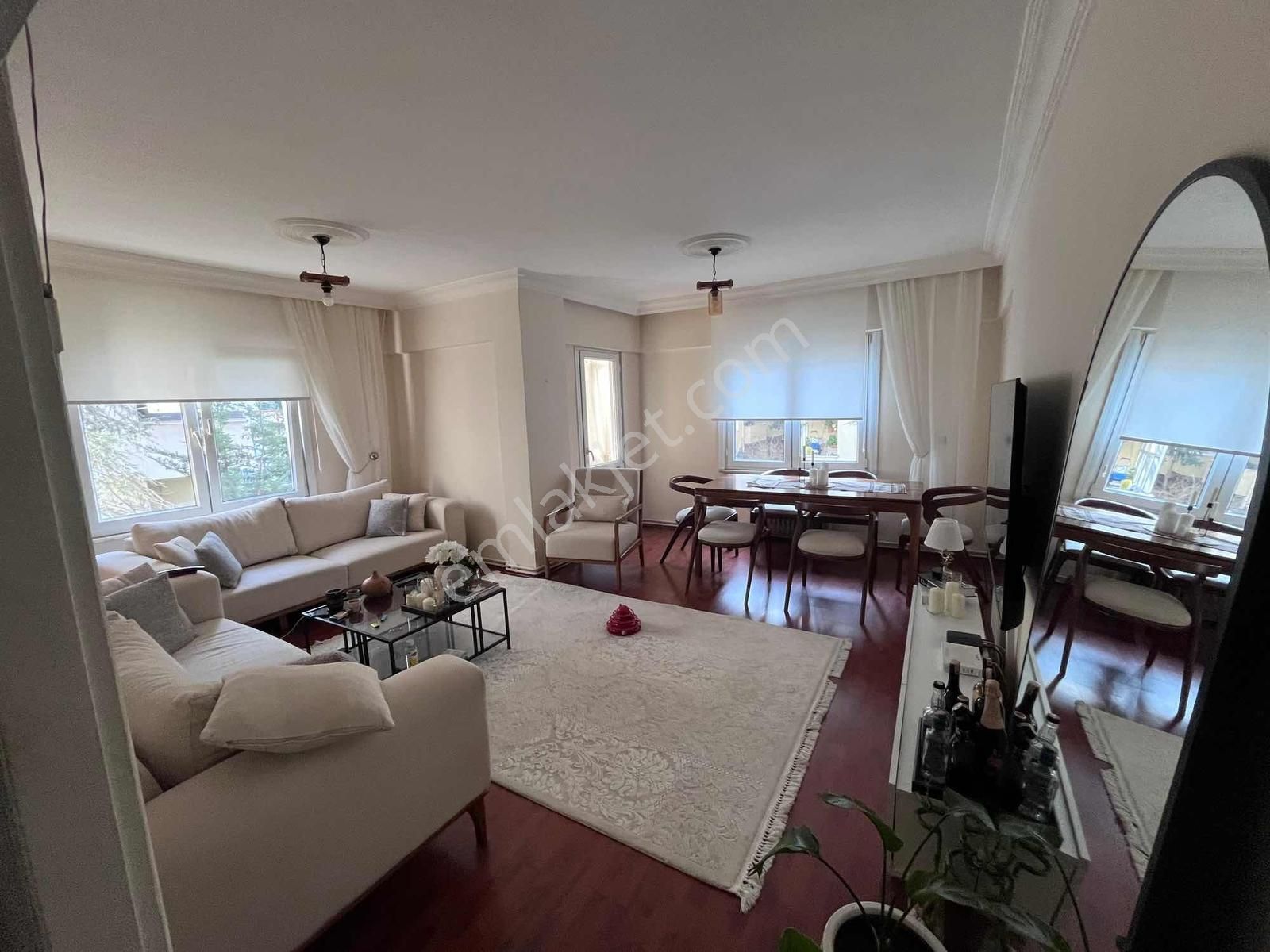 Maltepe Zümrütevlerde Kaleyurt Sitesi Site İçerisinde 3+1 120 M2