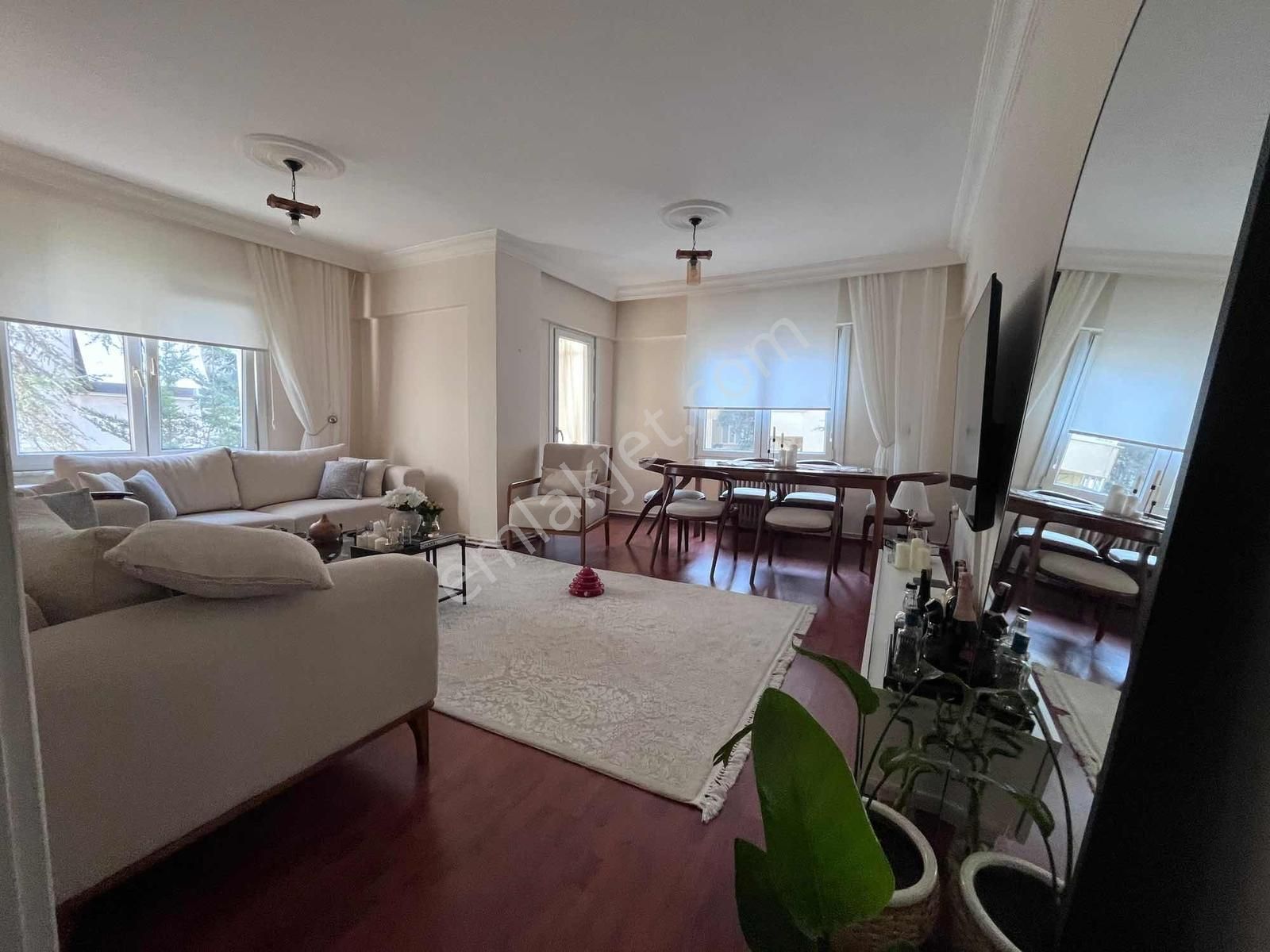 Maltepe Zümrütevlerde Kaleyurt Sitesi Site İçerisinde 3+1 120 M2 - Görsel 2