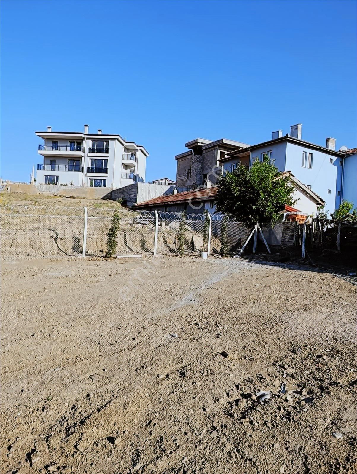 ꧁▇yılmaz'dan▇꧂merkezi Konumda Telle Çevrili Satılık Arsa - Görsel 18