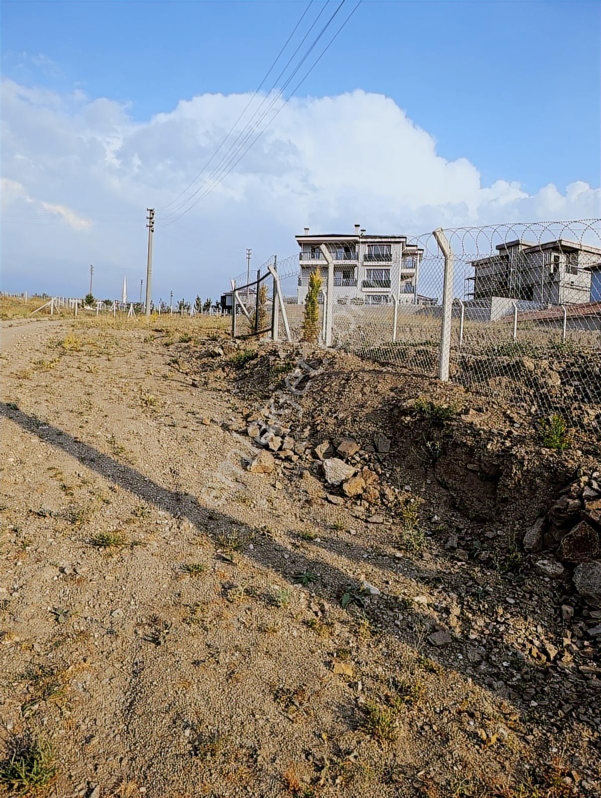 ꧁▇yılmaz'dan▇꧂merkezi Konumda Telle Çevrili Satılık Arsa - Görsel 24