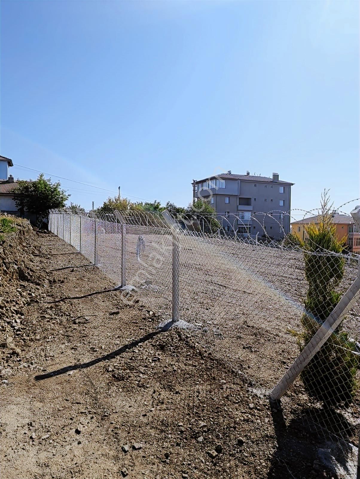 ꧁▇yılmaz'dan▇꧂merkezi Konumda Telle Çevrili Satılık Arsa - Görsel 9