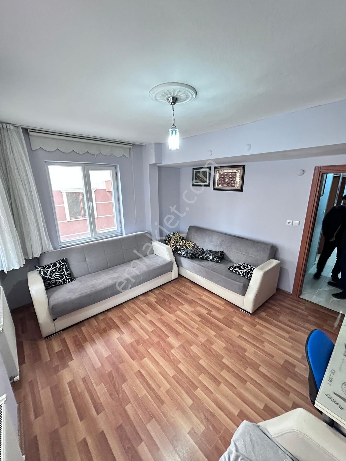 Alipaşa Mahallesinde 3+1 Kiralık Daire