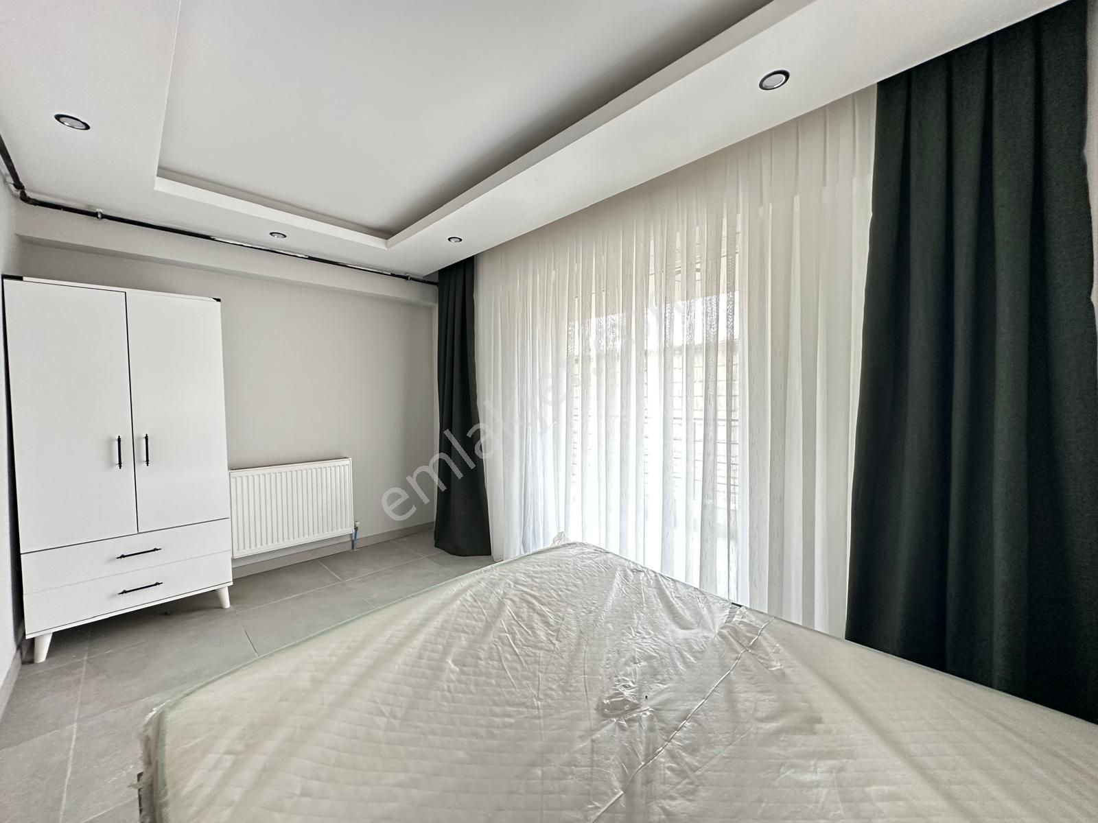 Zeytinköy Üniversite Ve Cerrah Hastanesi Yakın Satılık Genis Balkonlu Sıfır Eşyalı 1+1 Apart - Görsel 8