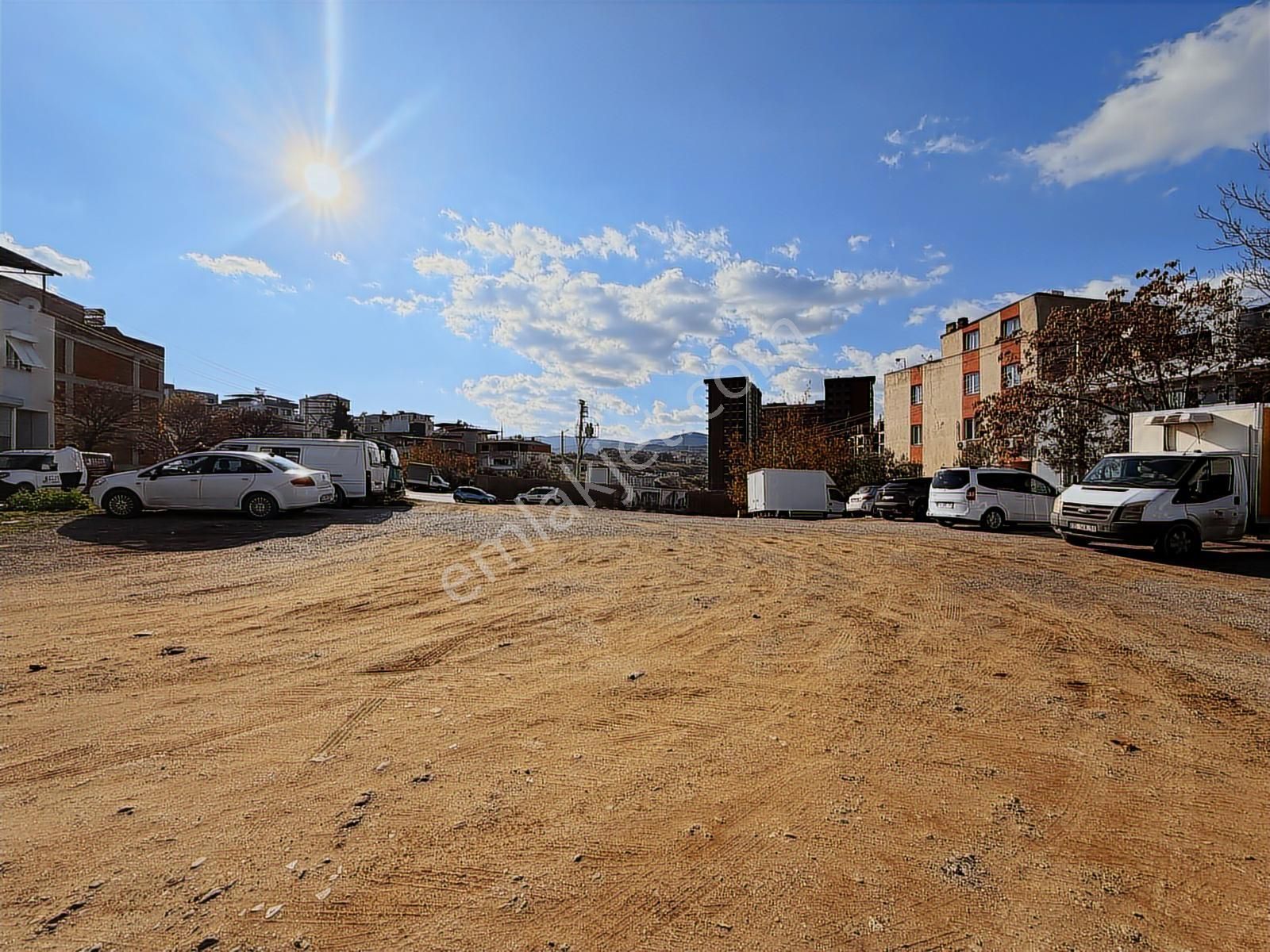 Cıtılandden Gaziemirde Ana Cadde Üzerinde Satılık Arsa - Görsel 2