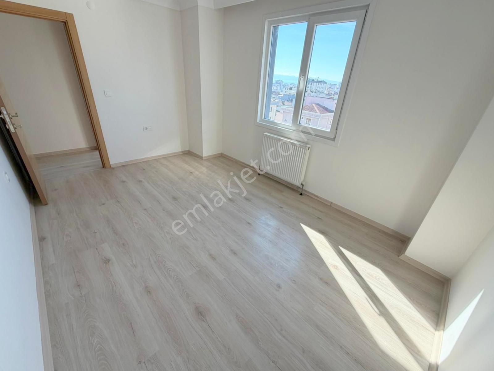 Mertcan'dan Ankara Cad.7dk İskanlı Balkonlu Ara Kat 2+1 - Görsel 12