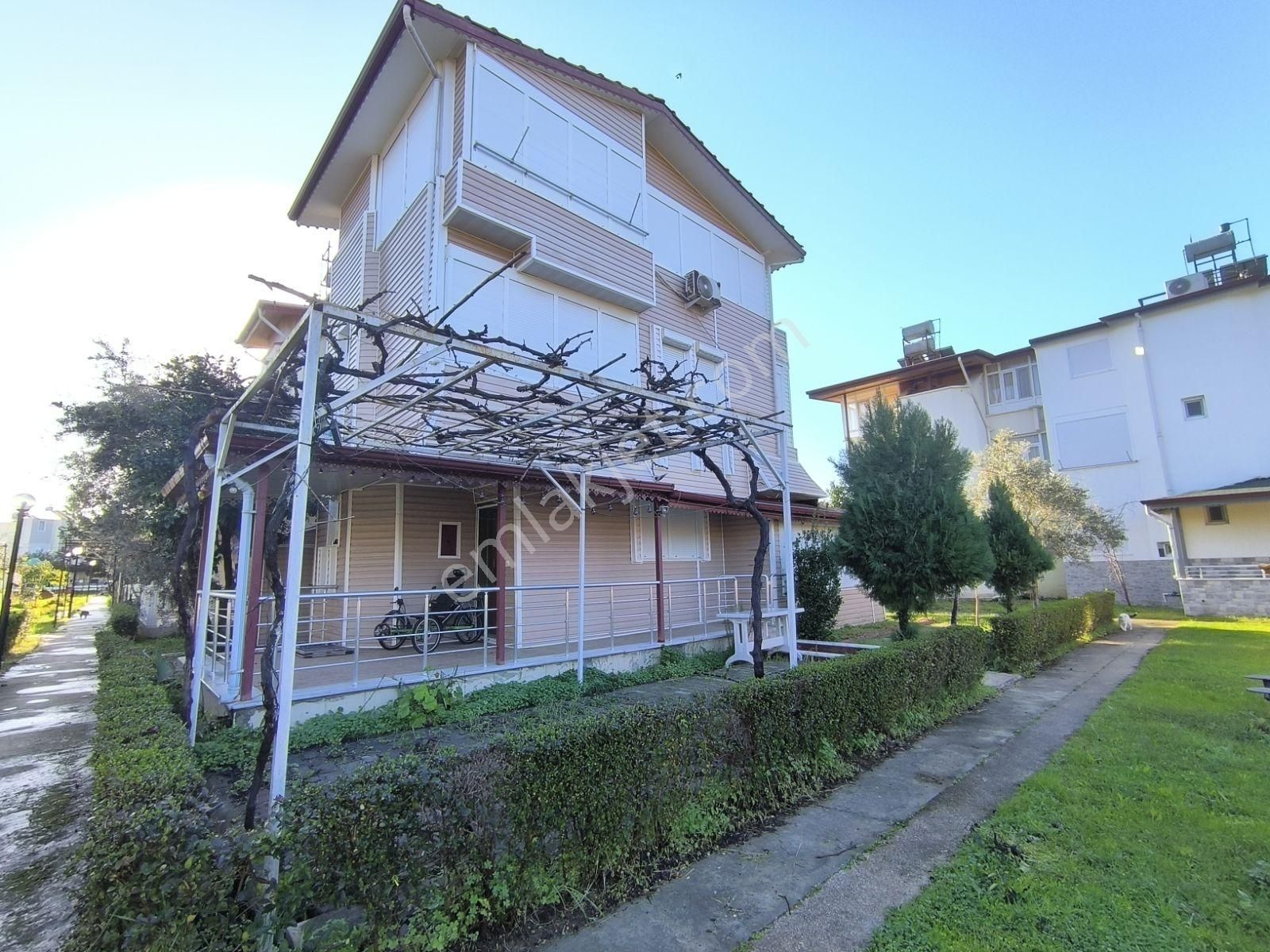 Çenger De Denize Yakın Site İci Bahçeli Villa - Görsel 3