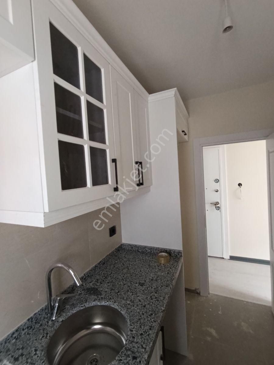 Çekmeköy Mehmet Akif Mah. Satılık 2+1 Daire - Görsel 4