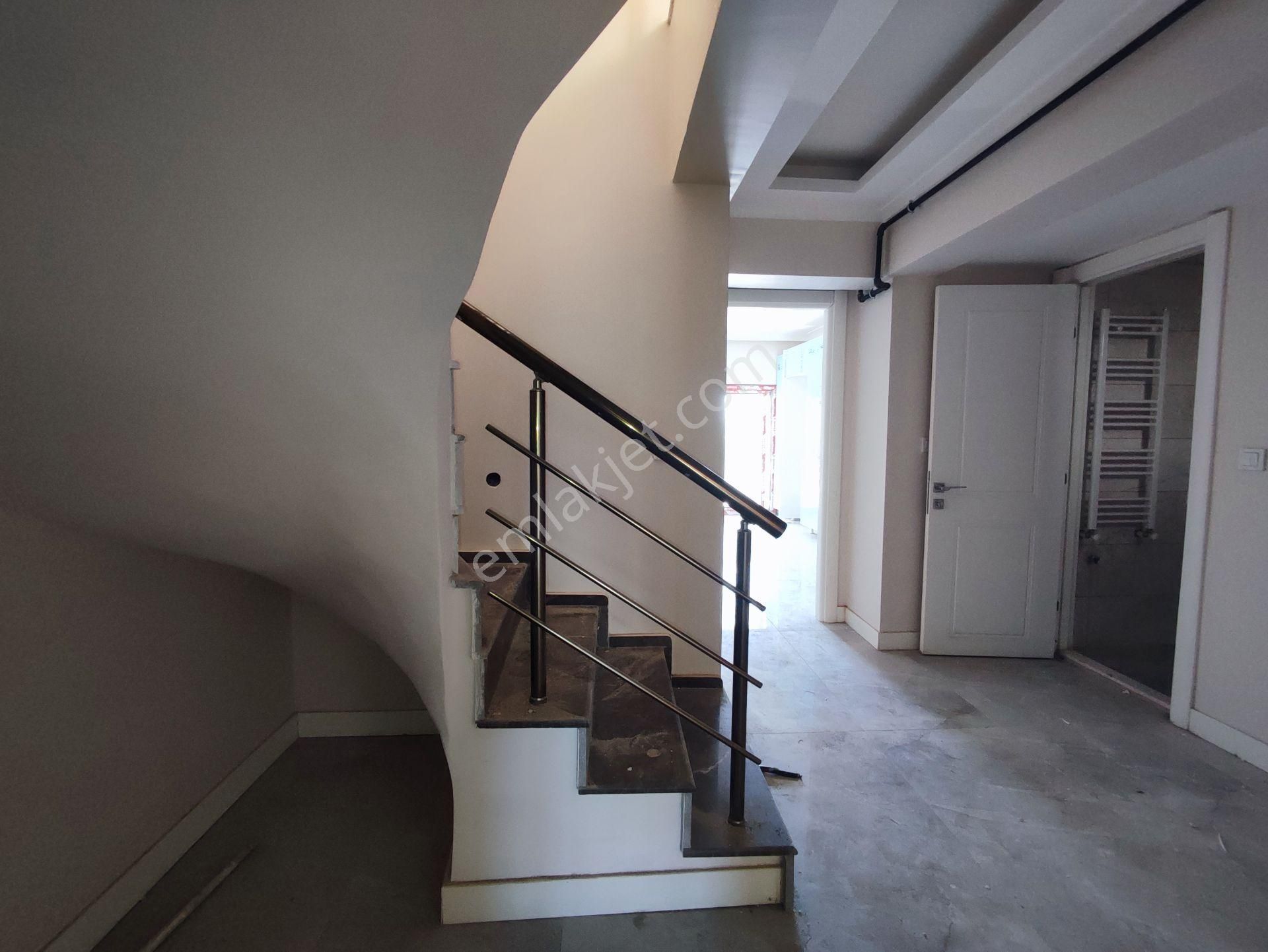 Yeni Girne Anadolu Cad. Yakını Doğalgazlı, Teraslı 4+1 Dubleks - Görsel 15