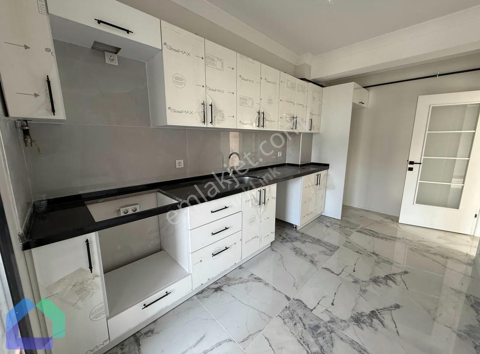 Sancaktepe Merkezde Sıfır 3+1 Metroya Yakın, Ferah Yaşam - Görsel 16