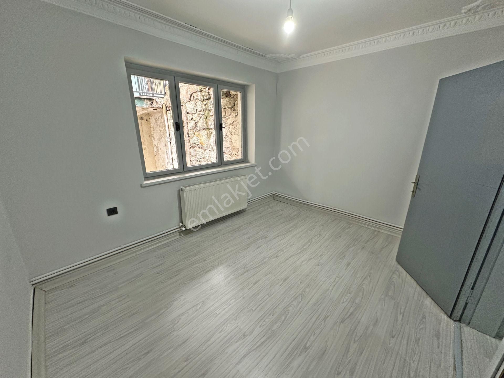 Demirlibahçe Tren Yakınında Yapılı Öğrenciye Uygun 2+1 Kiralık Daire - Görsel 9