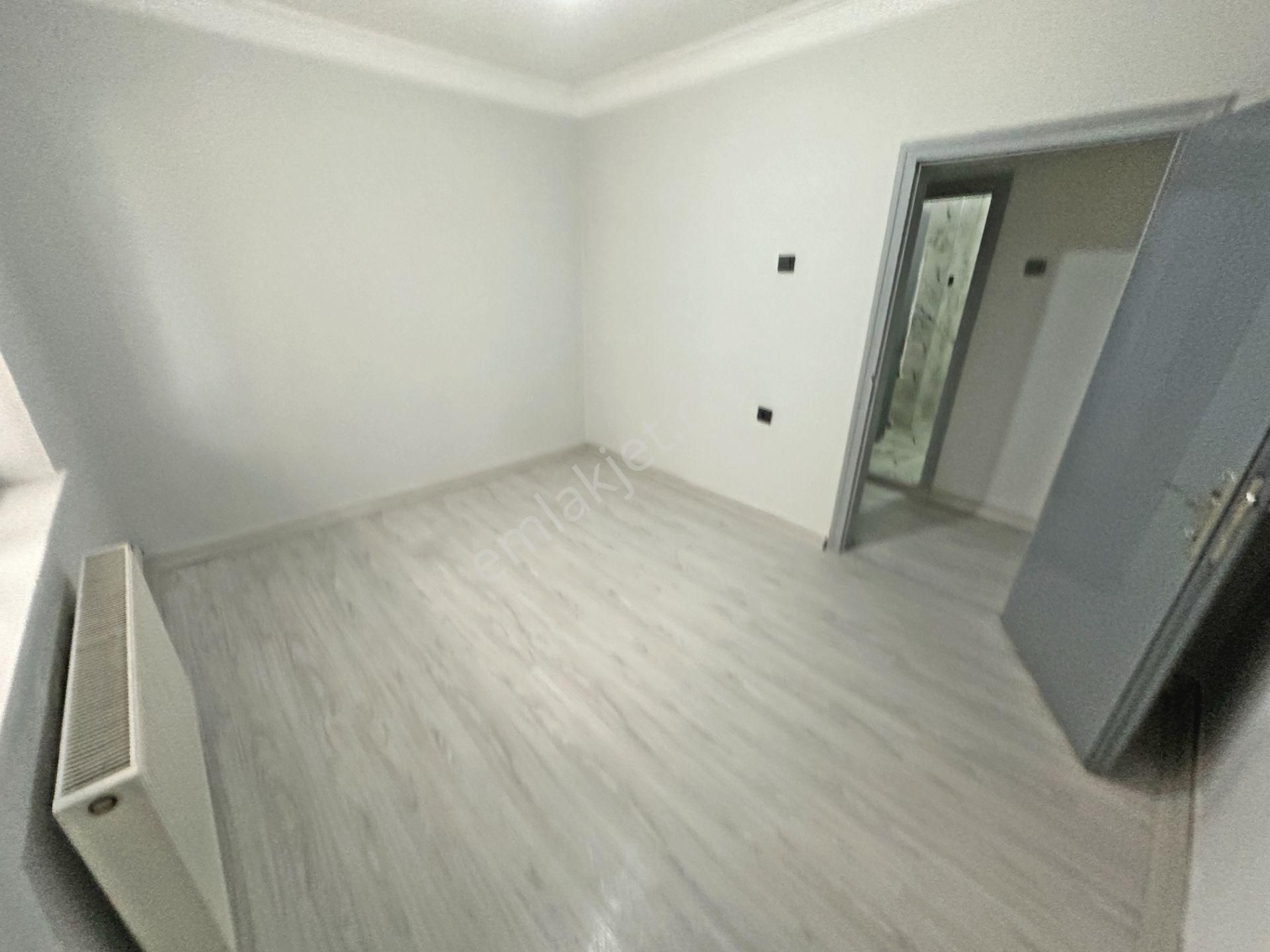 Demirlibahçe Tren Yakınında Yapılı Öğrenciye Uygun 2+1 Kiralık Daire - Görsel 16