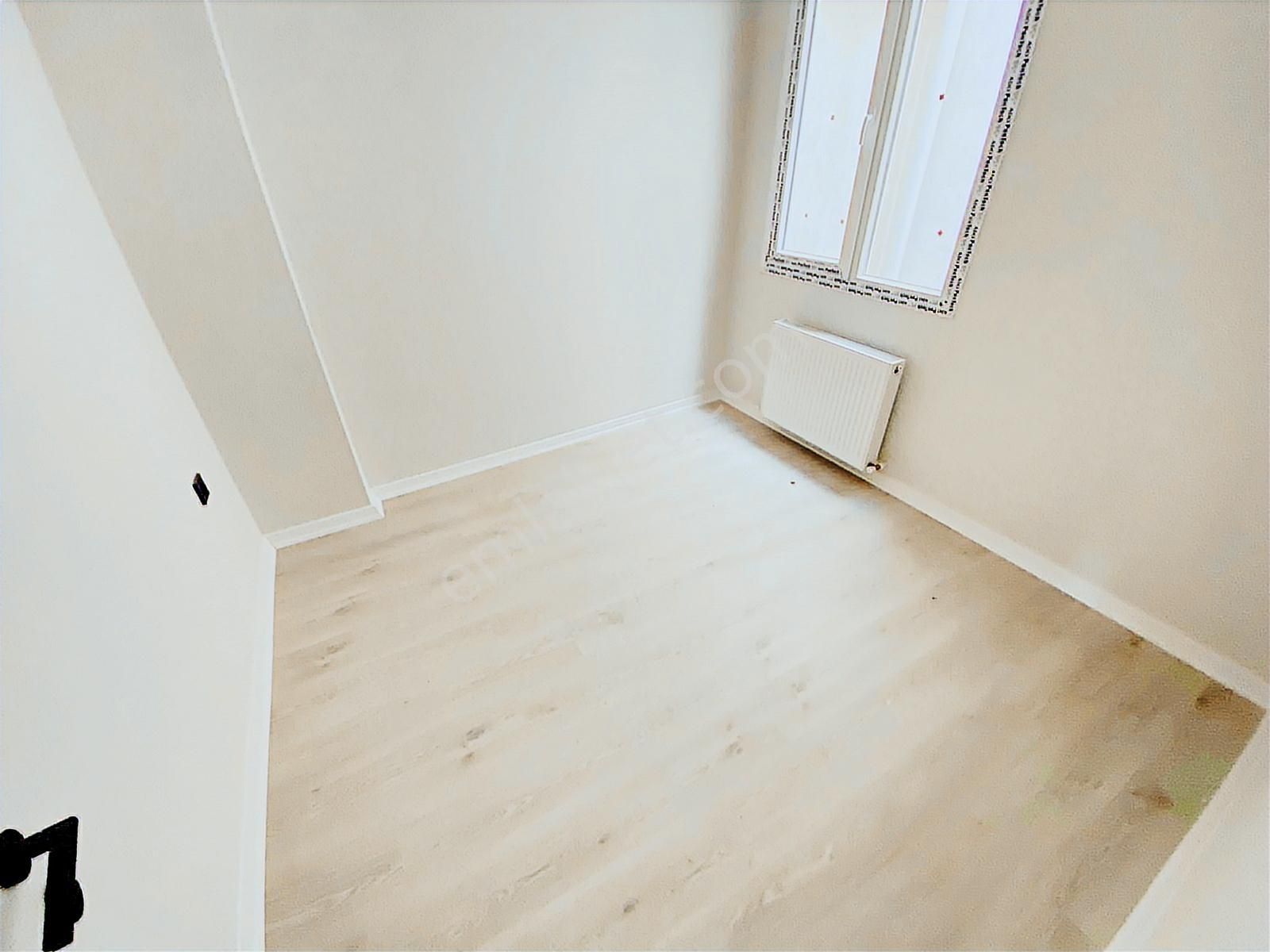 Demir Gayrımenkulden Ara Kat Uygun Fiyatlı 2+1 Açık Mutfak Daire - Görsel 14