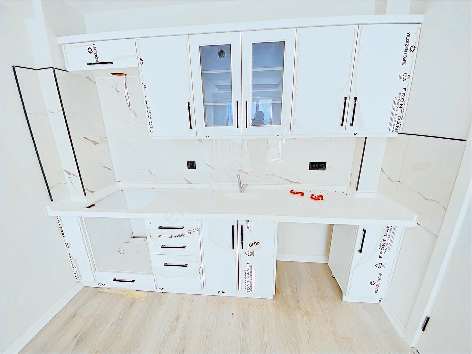 Demir Gayrımenkulden Ara Kat Uygun Fiyatlı 2+1 Açık Mutfak Daire