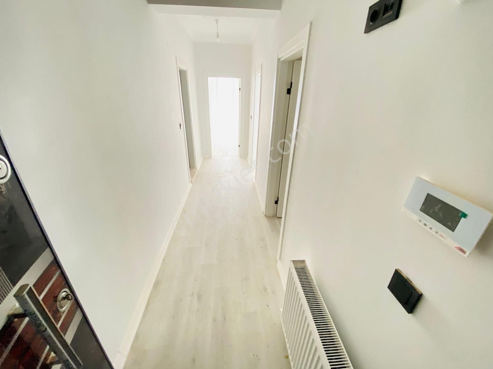 Demir Gayrımenkulden Ara Kat Uygun Fiyatlı 2+1 Açık Mutfak Daire - Görsel 10