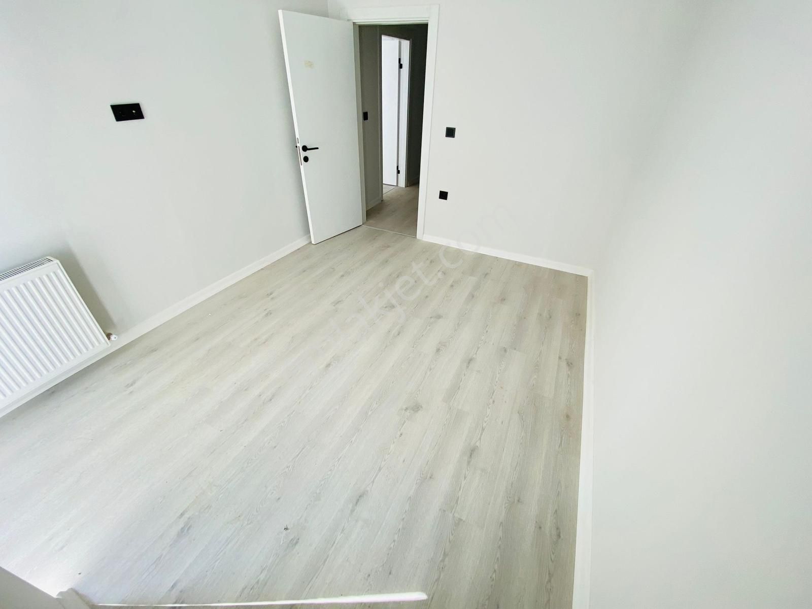 Demir Gayrımenkulden Ara Kat Uygun Fiyatlı 2+1 Açık Mutfak Daire - Görsel 16