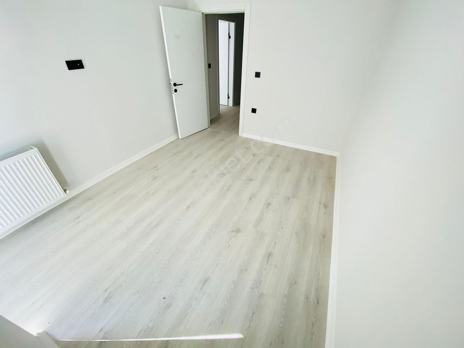 Demir Gayrımenkulden Ara Kat Uygun Fiyatlı 2+1 Açık Mutfak Daire - Görsel 17