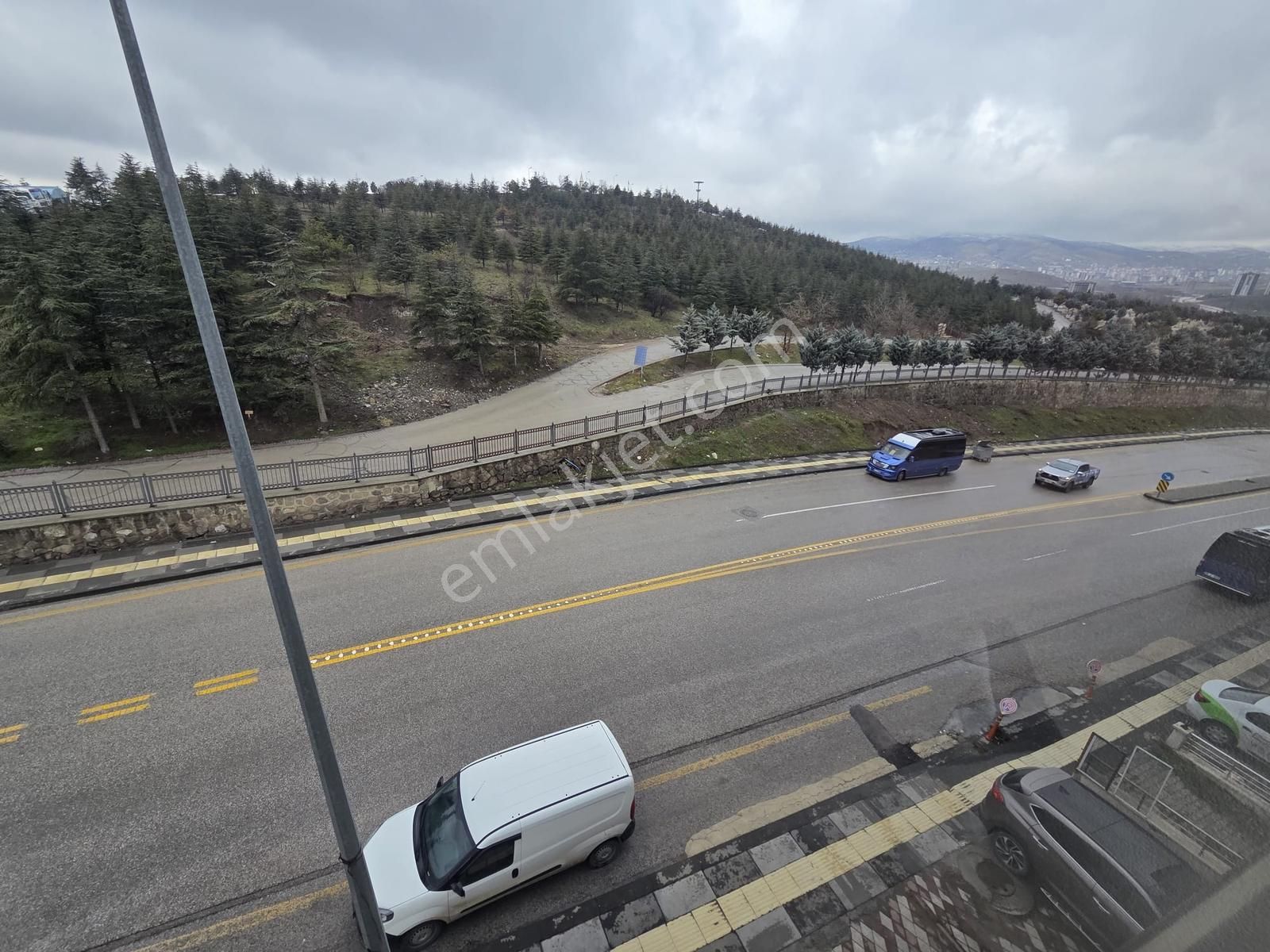 Yükseltepe Mahallesinde İçi Yapılı 3+1 Kiralık Daire - Görsel 14