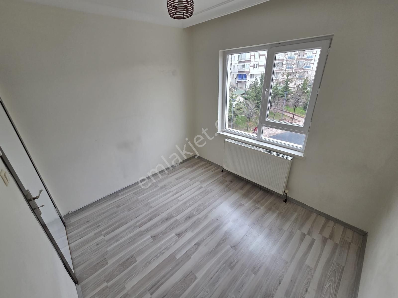 Yükseltepe Mahallesinde İçi Yapılı 3+1 Kiralık Daire - Görsel 24