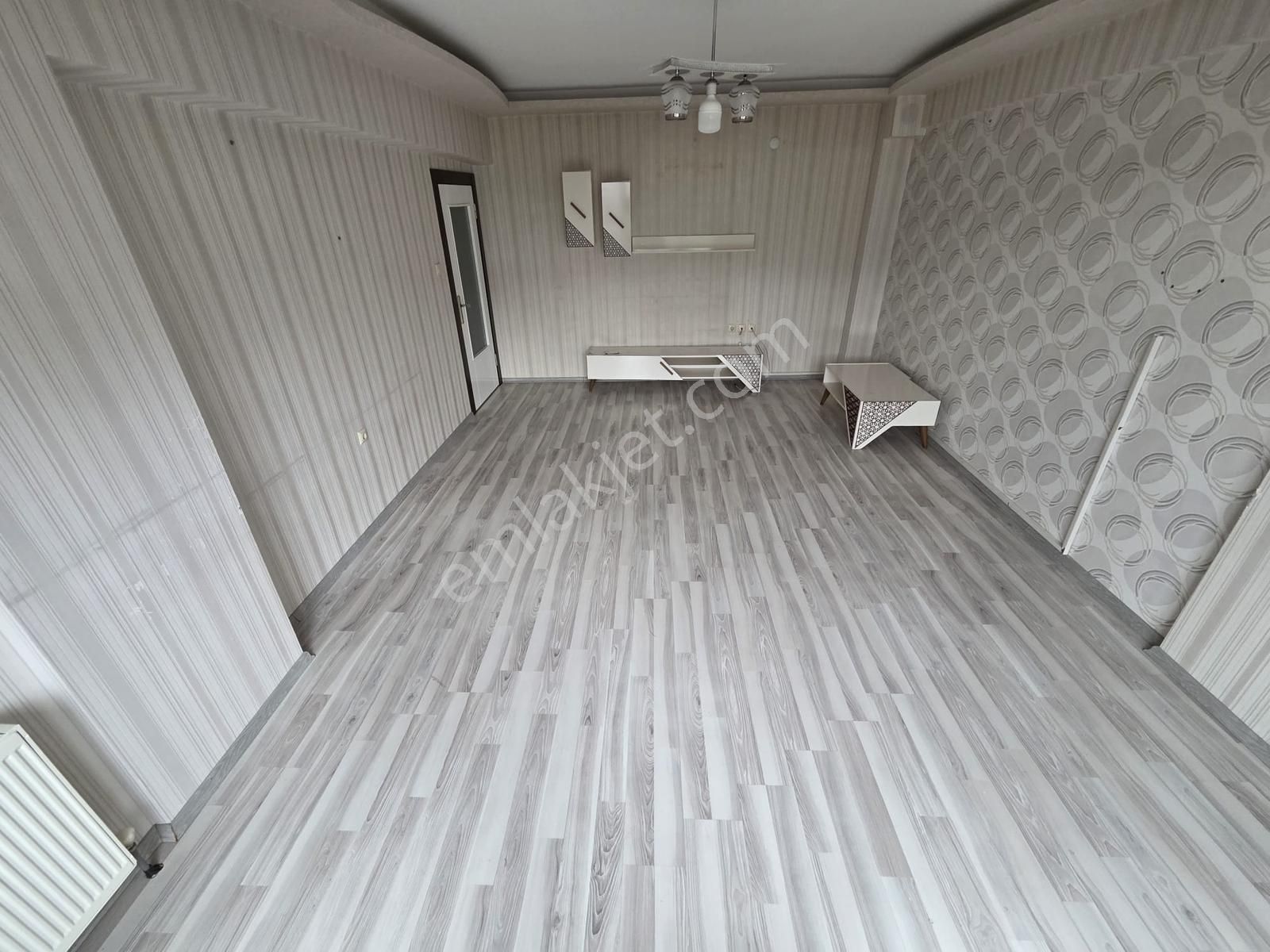 Yükseltepe Mahallesinde İçi Yapılı 3+1 Kiralık Daire - Görsel 8