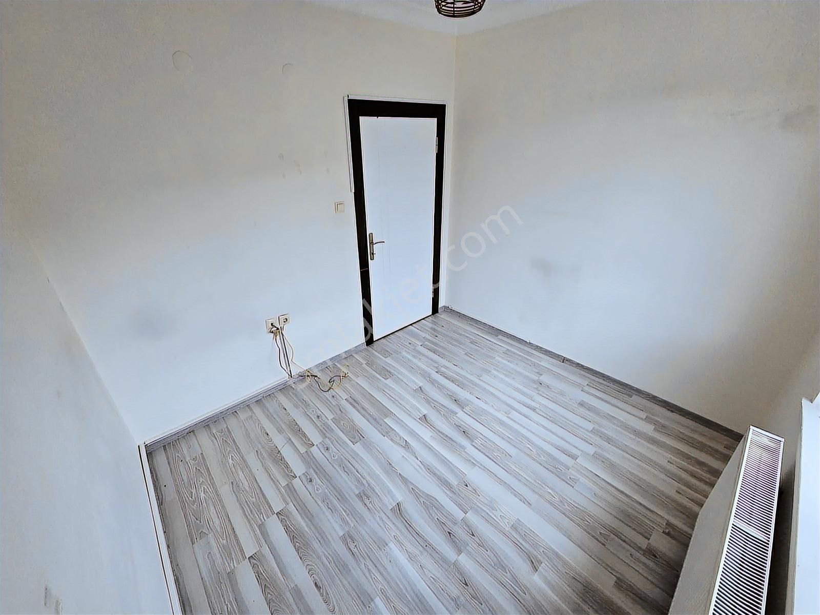 Yükseltepe Mahallesinde İçi Yapılı 3+1 Kiralık Daire - Görsel 10