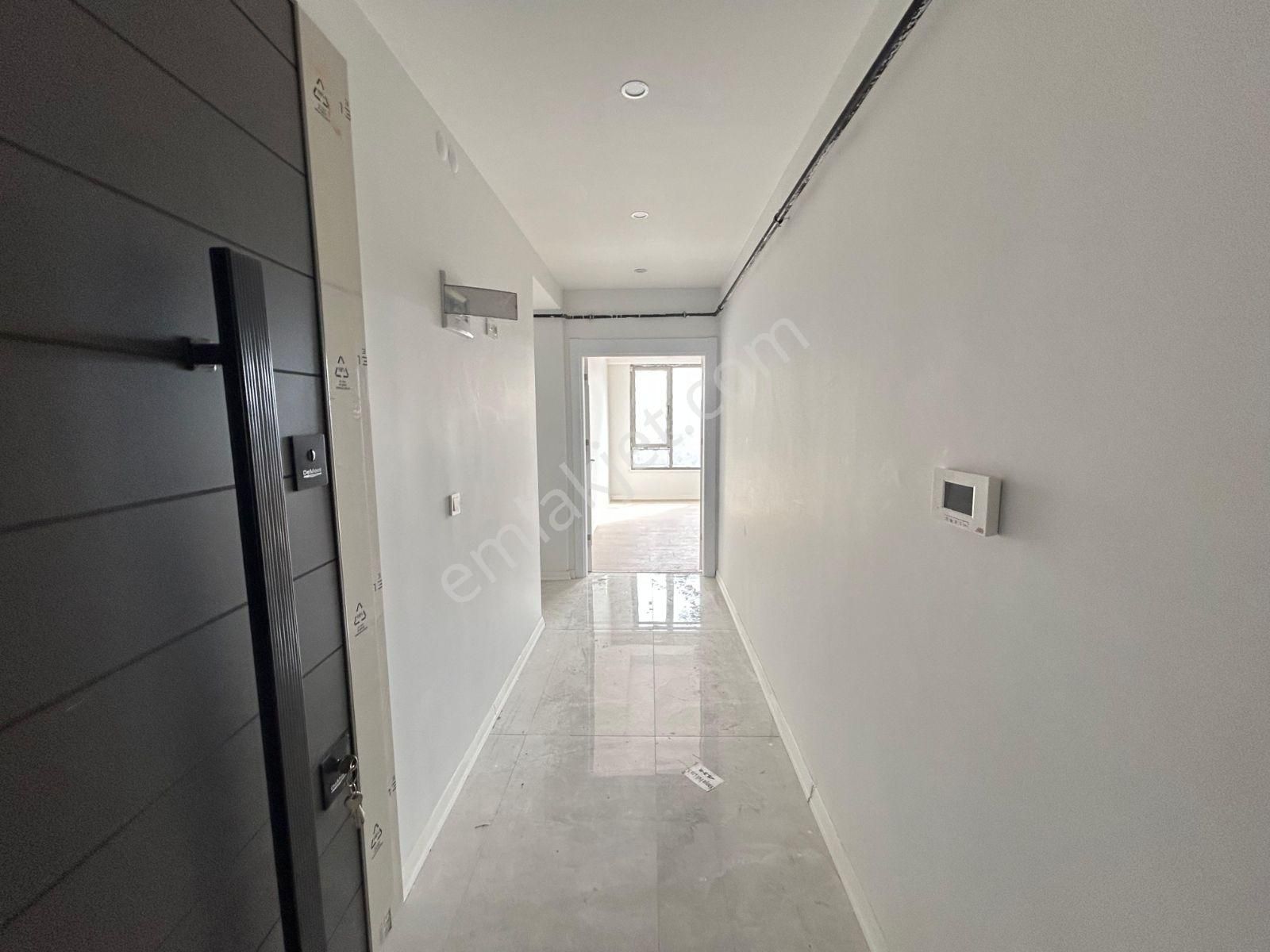 Tepe Mevkiinde Havuzlu Site İçinde Lüks Ve Geniş 2+1 Daireler! - Görsel 16