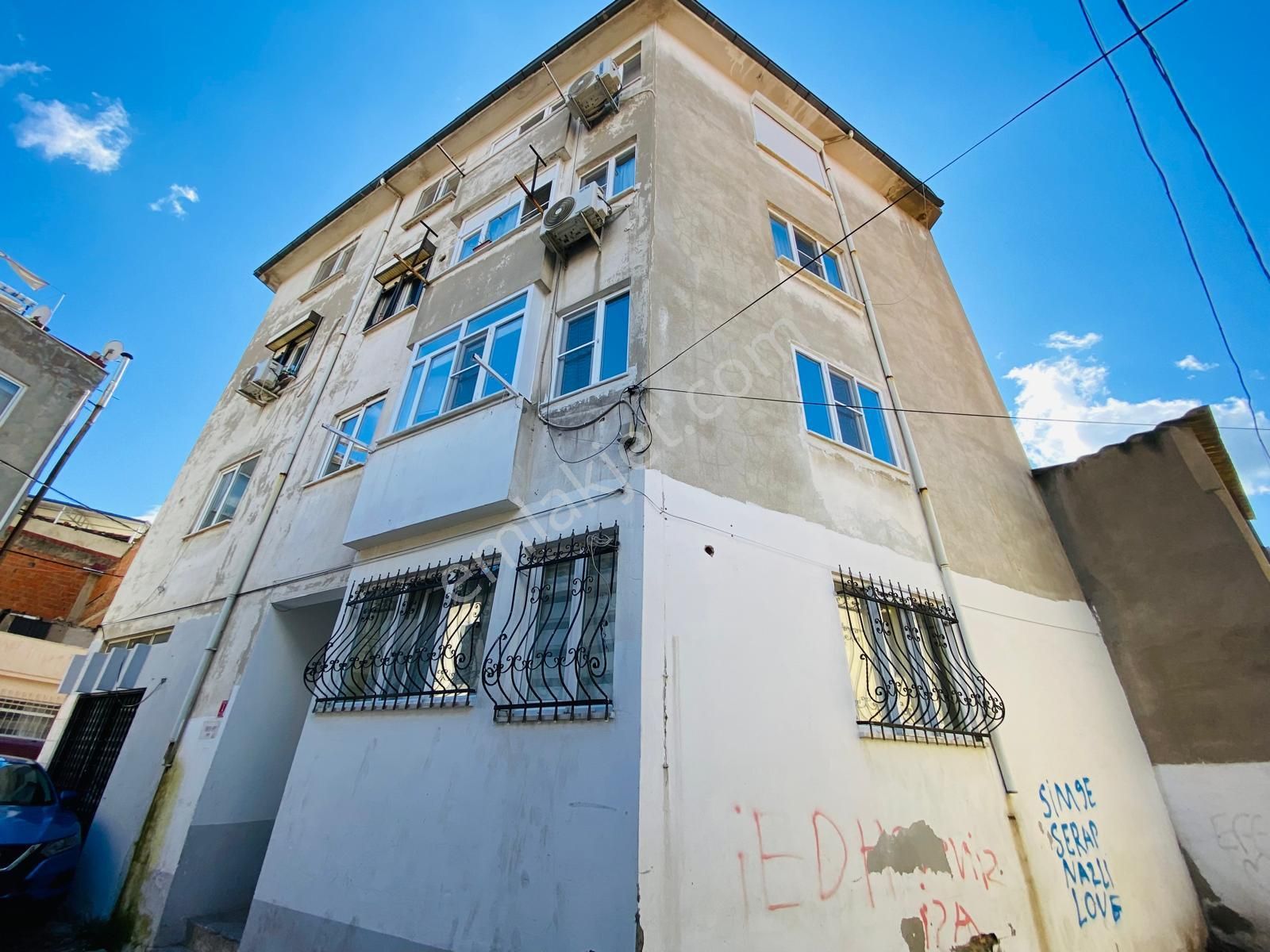 Vitrinden Kurşunlu Camii Karşısı Arakat Yenilenmiş 2+1 ( Meydana 250 M ) - Görsel 31