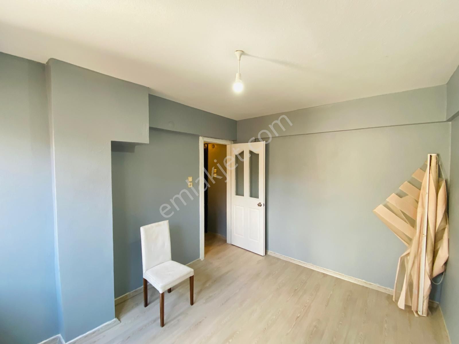 Vitrinden Kurşunlu Camii Karşısı Arakat Yenilenmiş 2+1 ( Meydana 250 M ) - Görsel 29