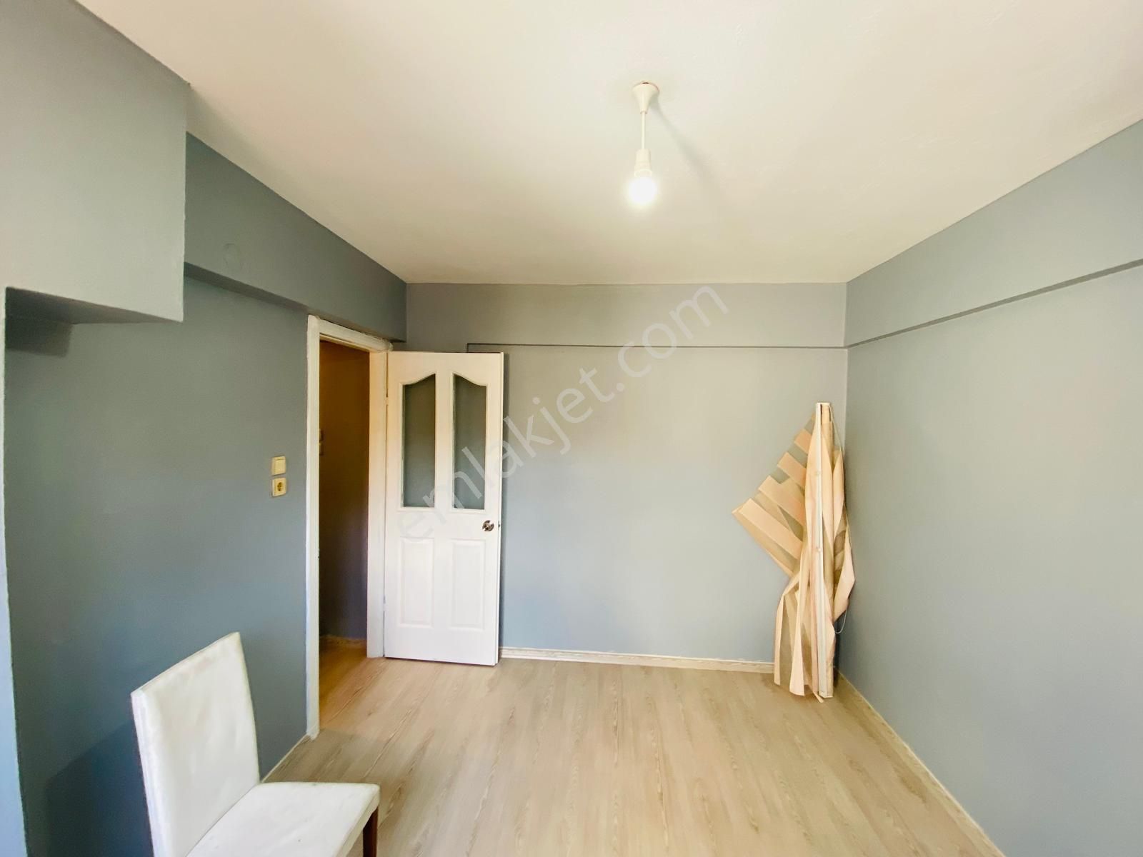 Vitrinden Kurşunlu Camii Karşısı Arakat Yenilenmiş 2+1 ( Meydana 250 M ) - Görsel 28