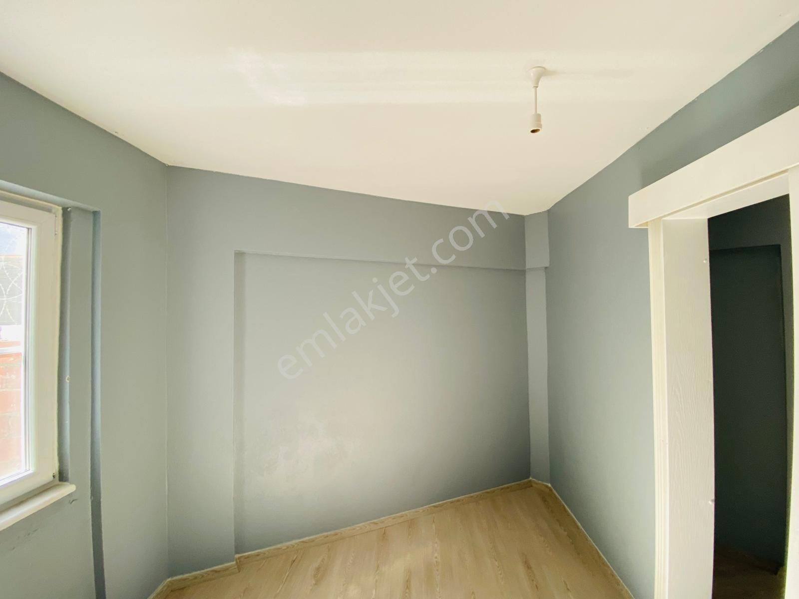 Vitrinden Kurşunlu Camii Karşısı Arakat Yenilenmiş 2+1 ( Meydana 250 M ) - Görsel 19