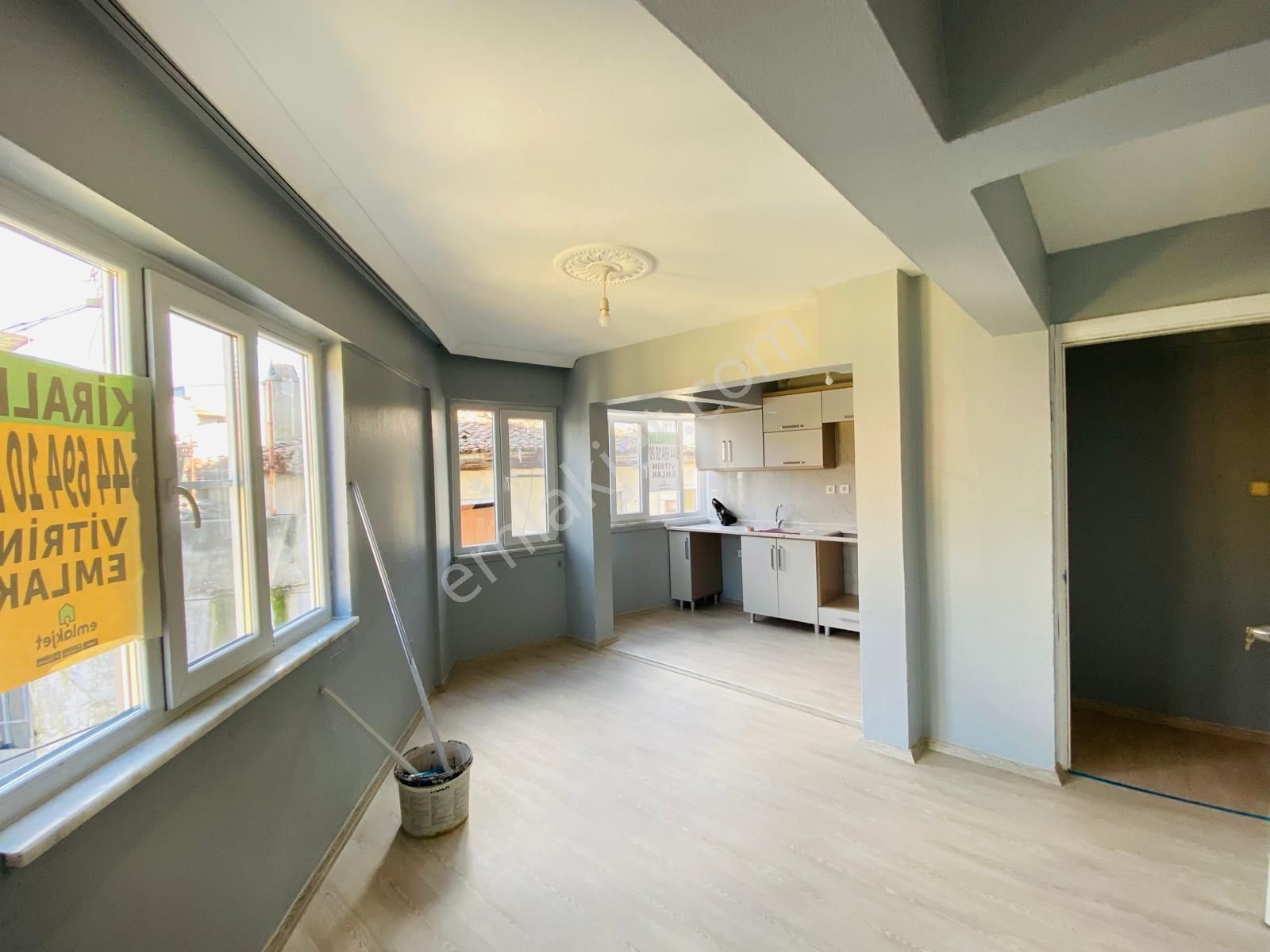 Vitrinden Kurşunlu Camii Karşısı Arakat Yenilenmiş 2+1 ( Meydana 250 M ) - Görsel 11