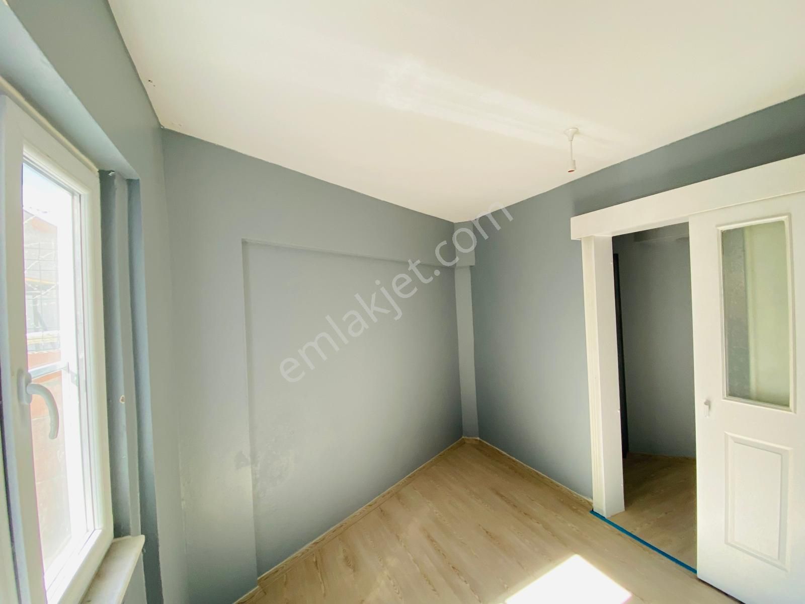 Vitrinden Kurşunlu Camii Karşısı Arakat Yenilenmiş 2+1 ( Meydana 250 M ) - Görsel 20