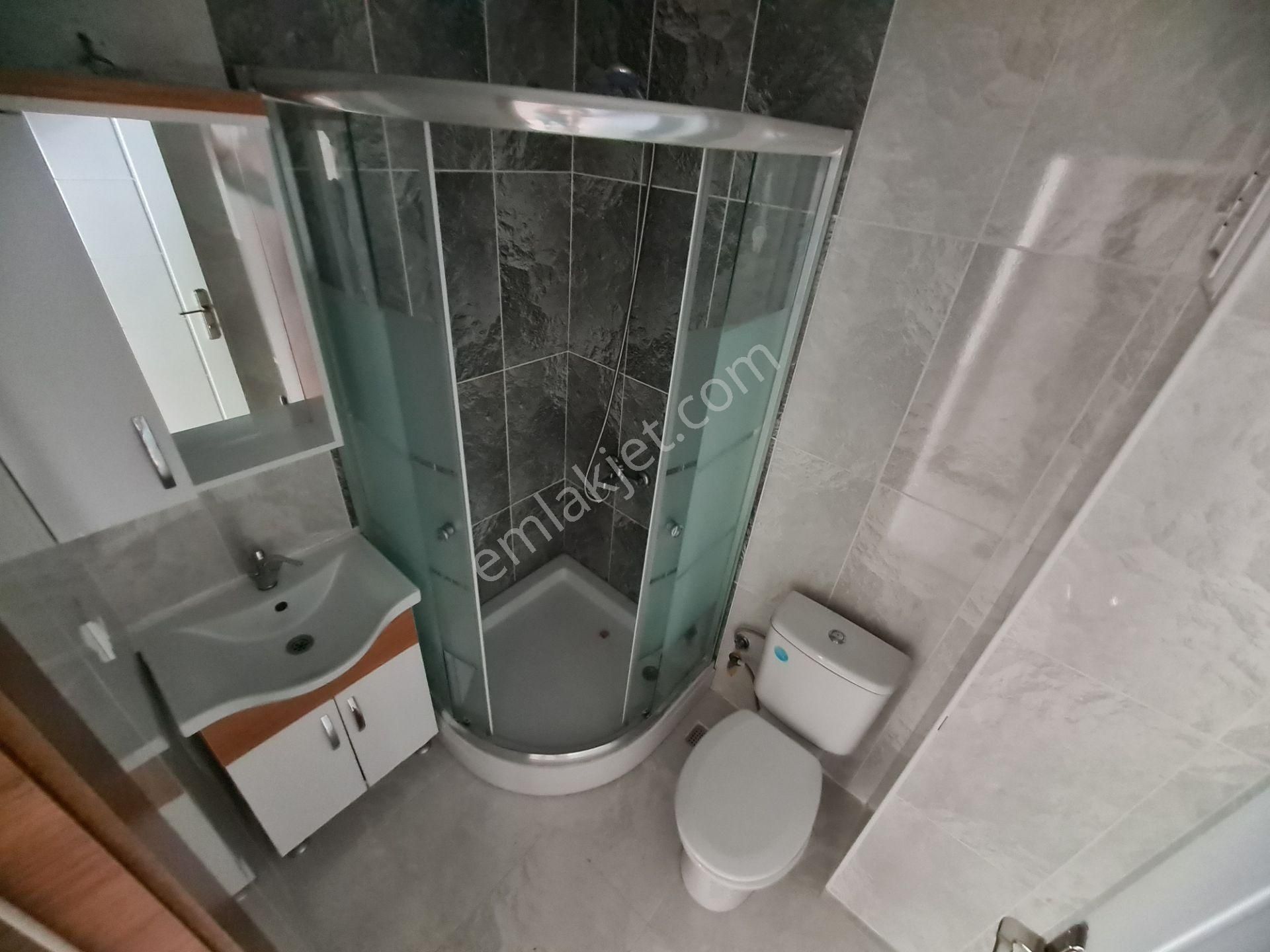 Öğretmenler Parkı Yakını Arakatta Yapılı 2-balkonlu Kiralık 3+1 - Görsel 21